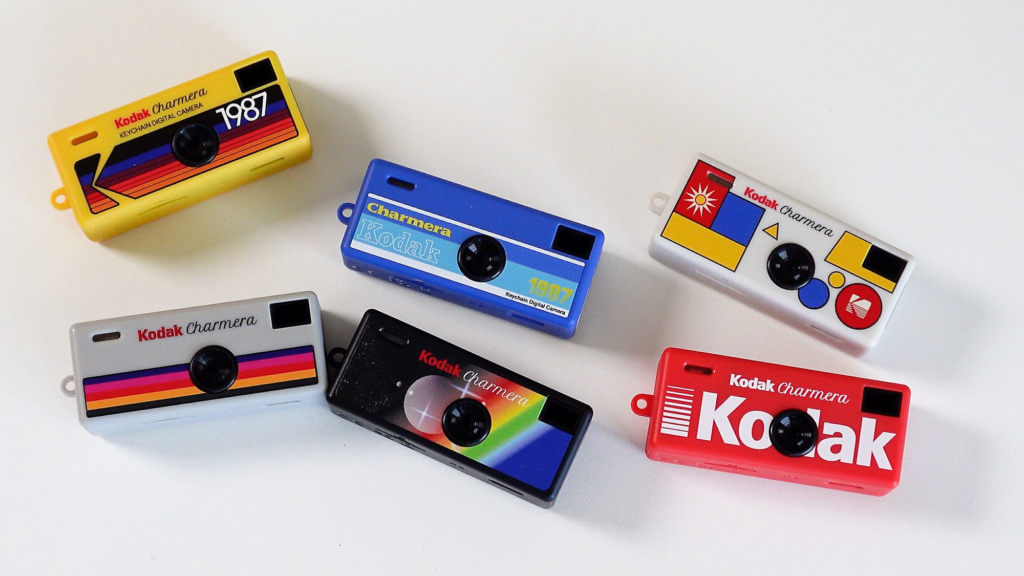 Kodak Charmera: A Câmera que Cabe no Chaveiro e Rouba o Coração de Toda uma Geração